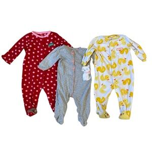 Bundle of Carter’s 9 Month Footies